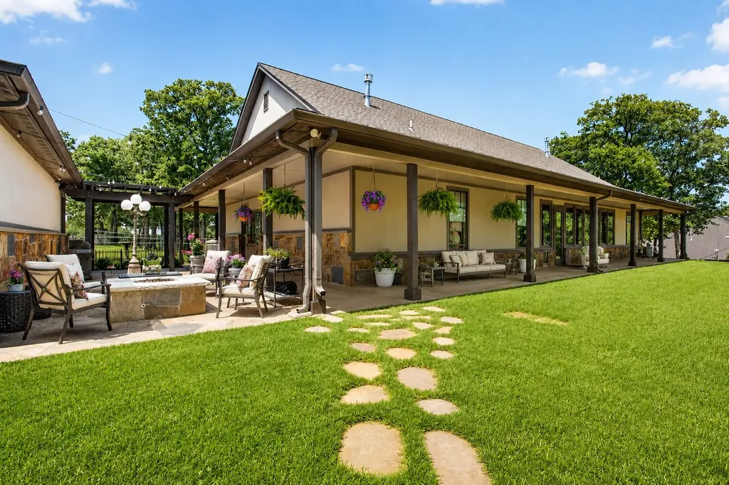 3012 County Road 919 Burleson TX 76028