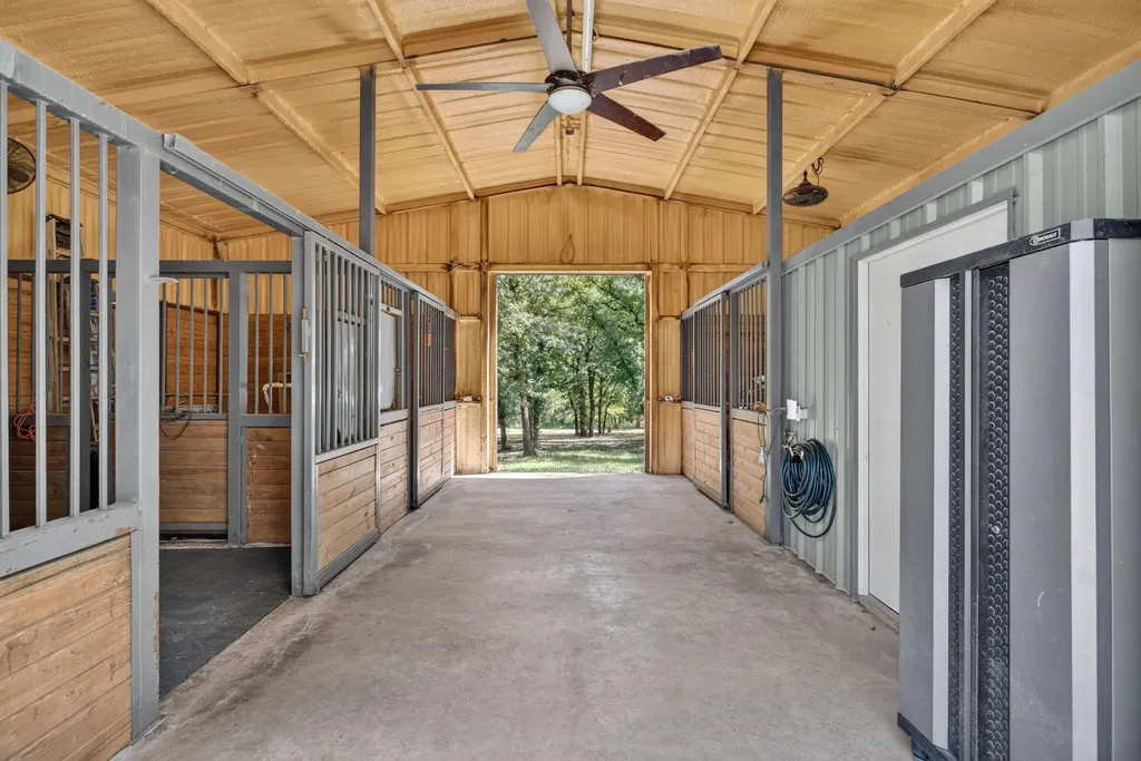 3012 County Road 919 Burleson TX 76028