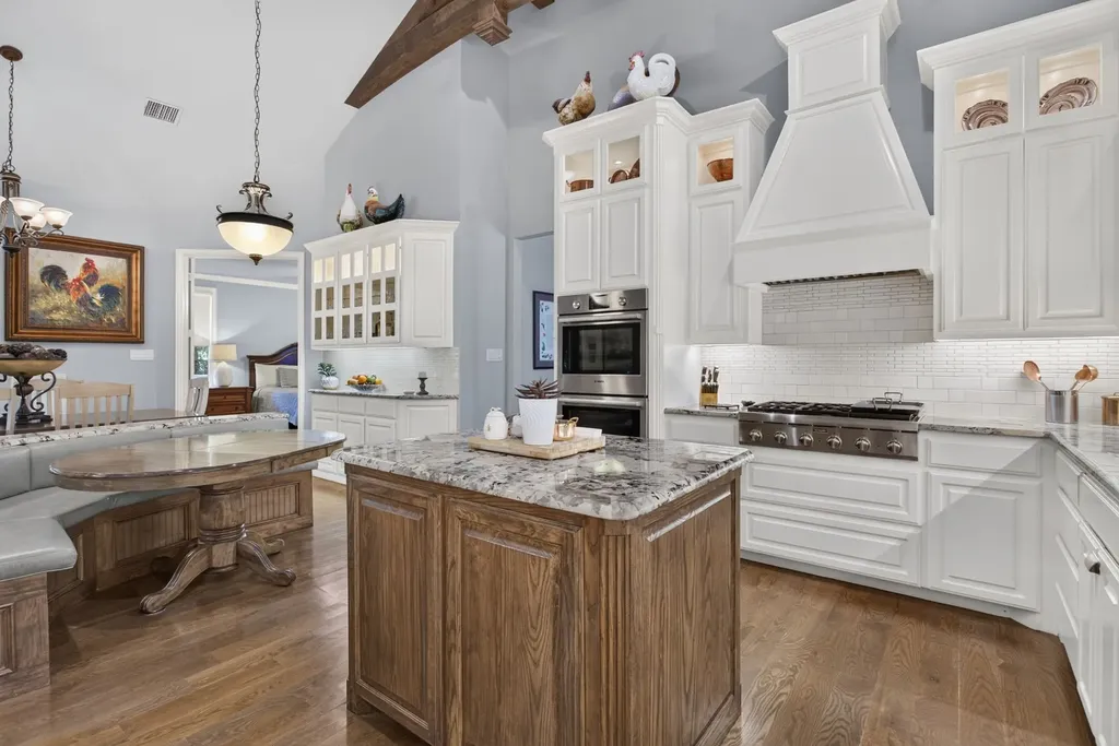 3012 County Road 919 Burleson TX 76028