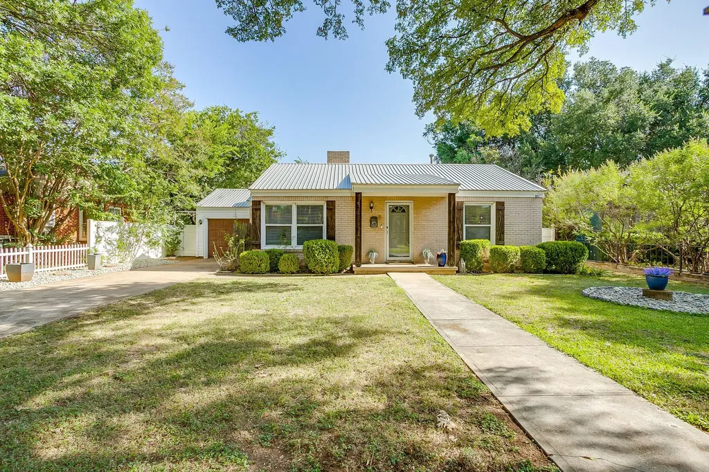 6404 Malvey Avenue Fort Worth TX 76116