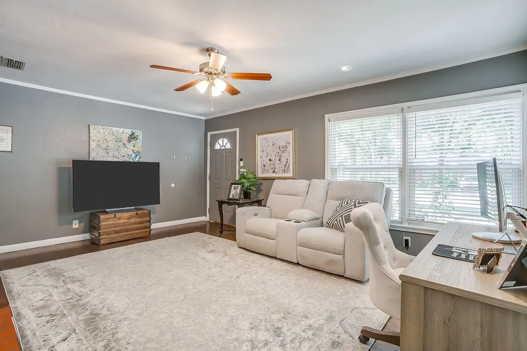 6404 Malvey Avenue Fort Worth TX 76116