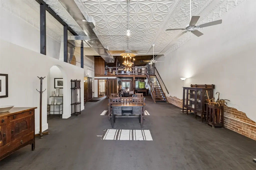 118 W Grand Street Whitewright TX 75491