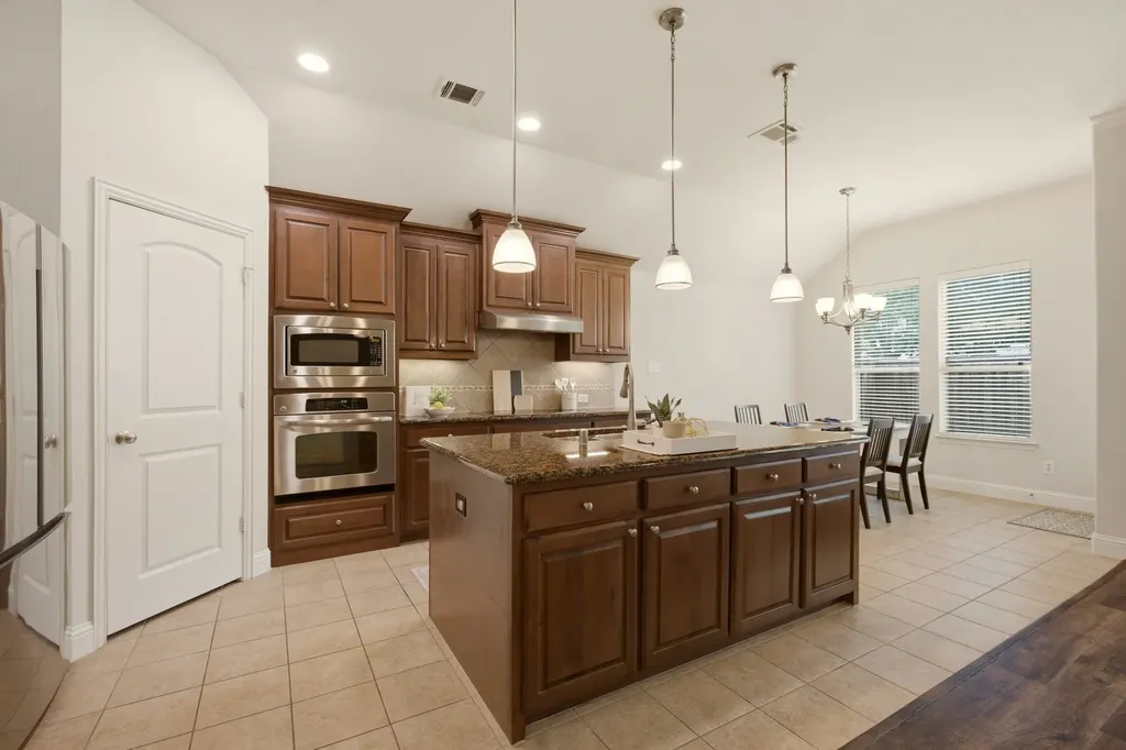 15841 River Glen Drive Frisco TX 75035