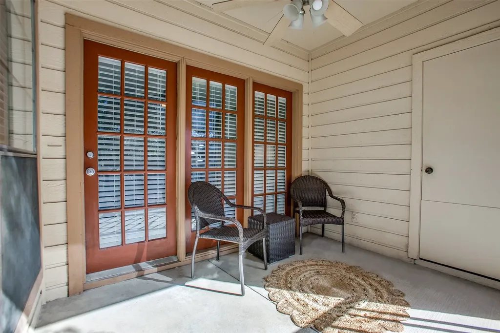 16301 Ledgemont Lane Addison TX 75001