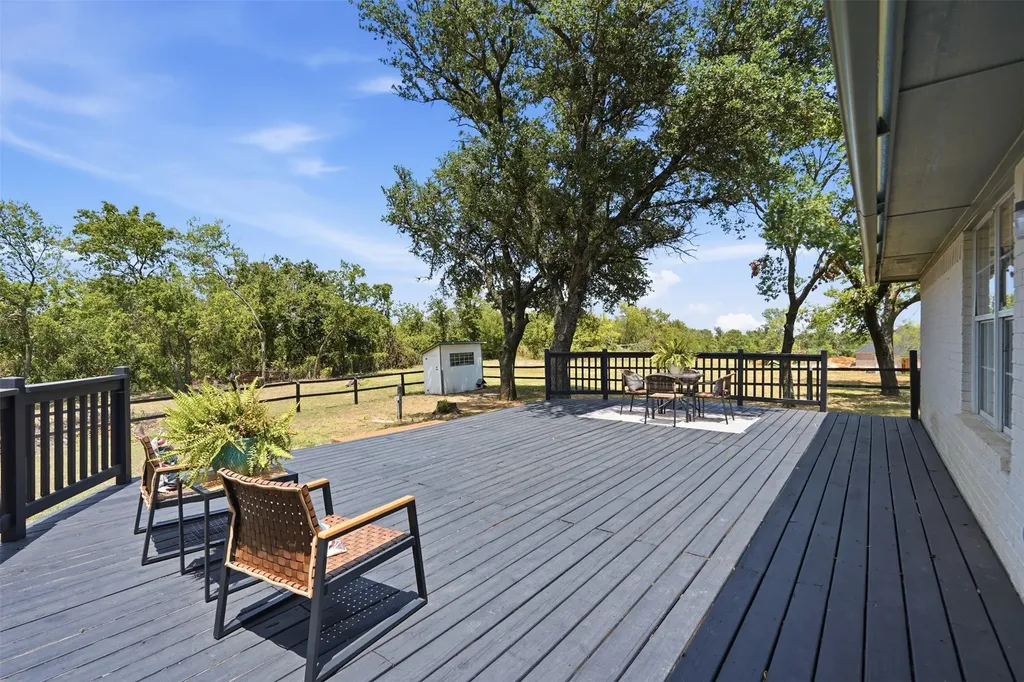 986 Eagles Way Springtown TX 76082