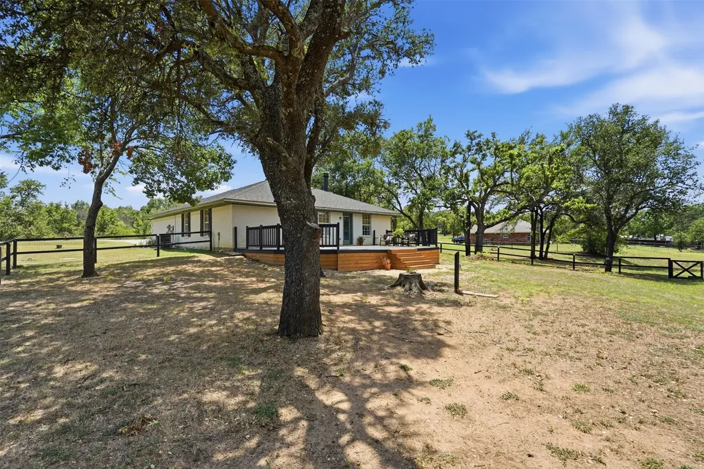 986 Eagles Way Springtown TX 76082