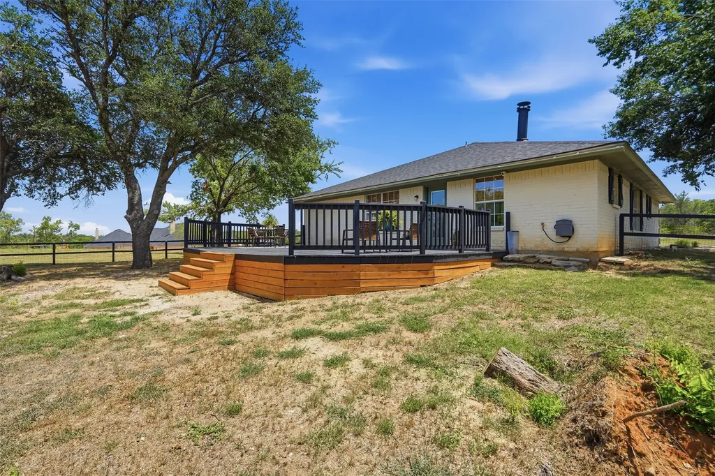 986 Eagles Way Springtown TX 76082