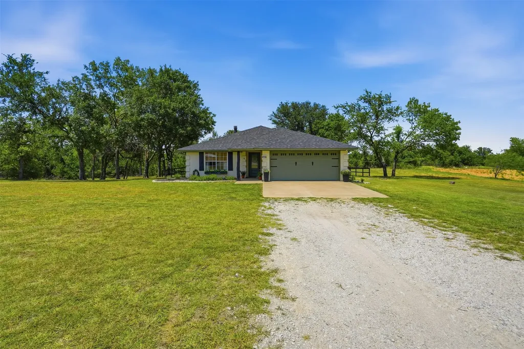 986 Eagles Way Springtown TX 76082