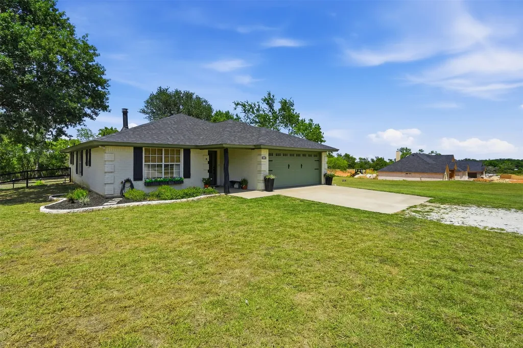 986 Eagles Way Springtown TX 76082