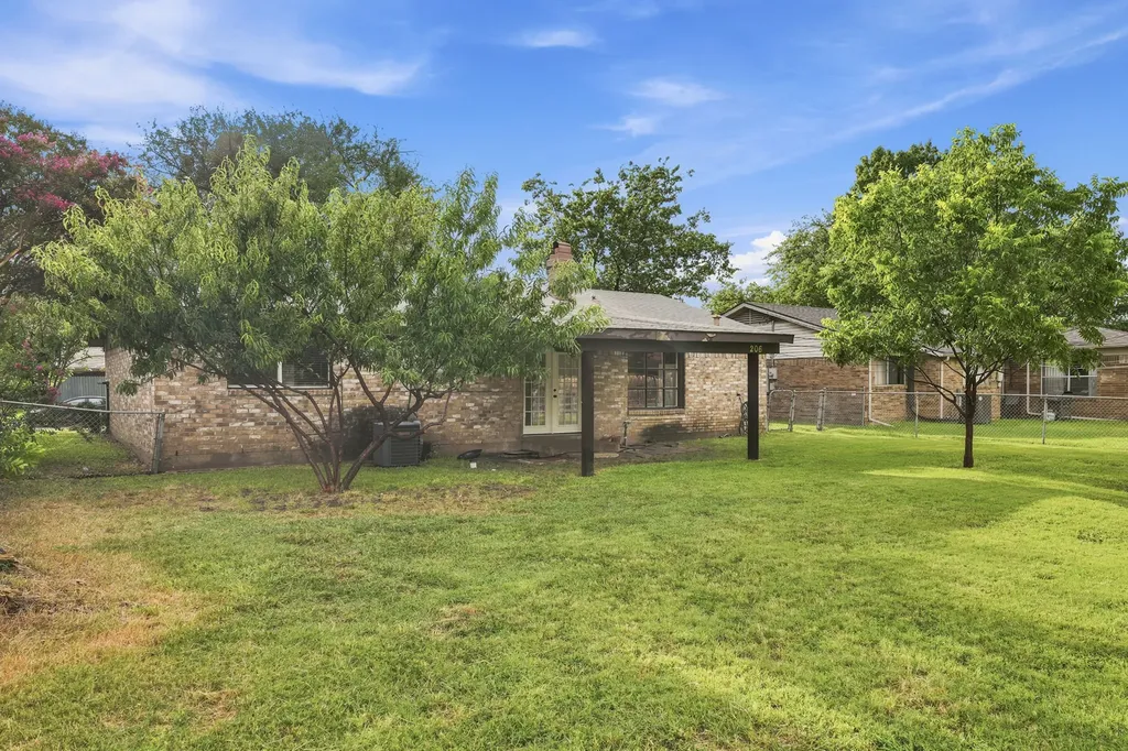206 Ocean Drive Richardson TX 75081