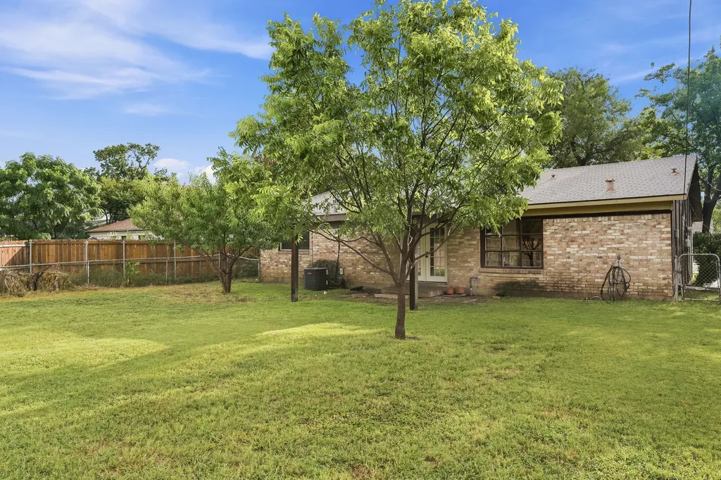 206 Ocean Drive Richardson TX 75081