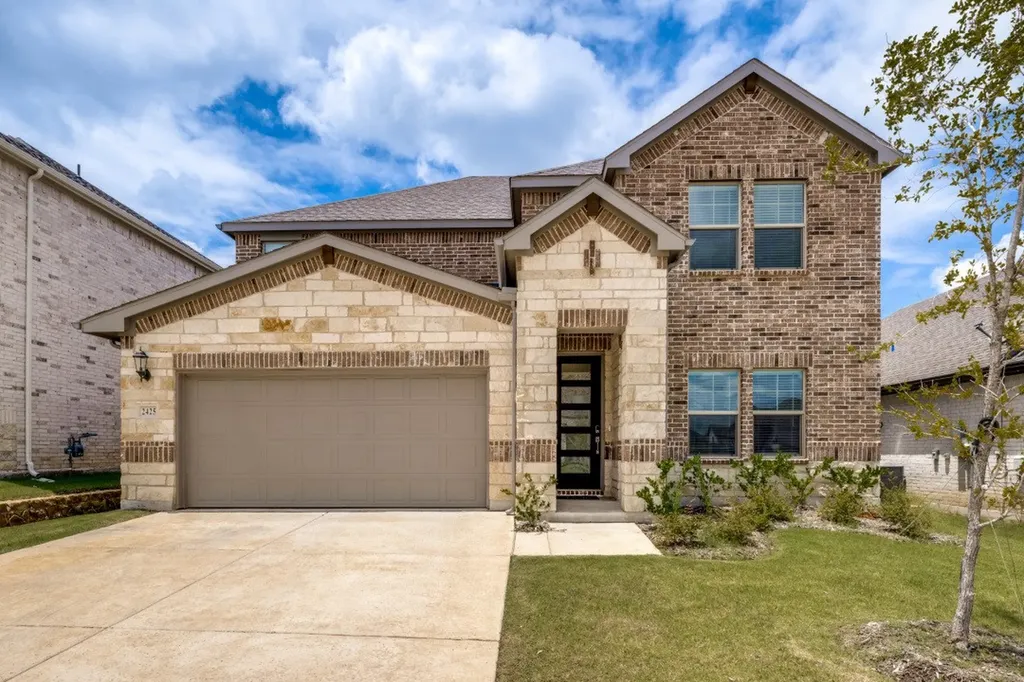 2425 Glacier Ridge Corinth TX 76210