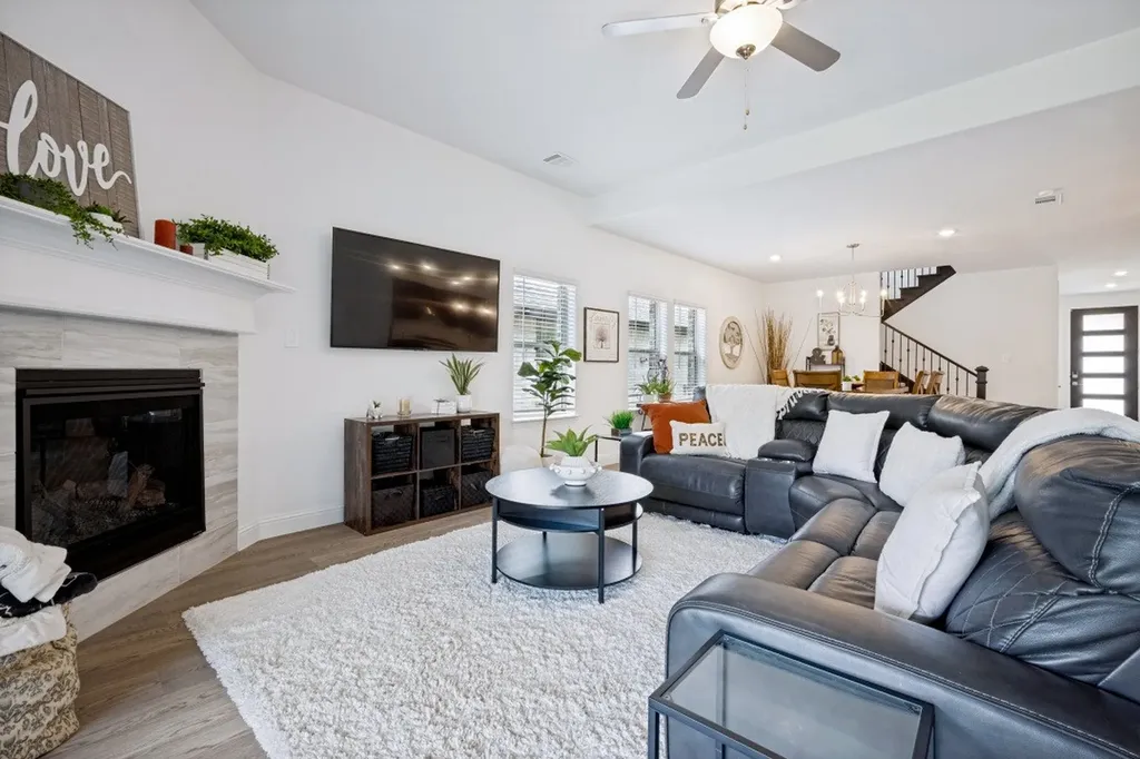 2425 Glacier Ridge Corinth TX 76210