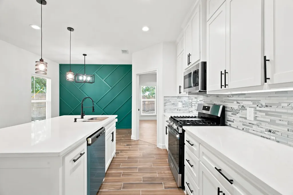 1038 Barton Avenue Glenn Heights TX 75154