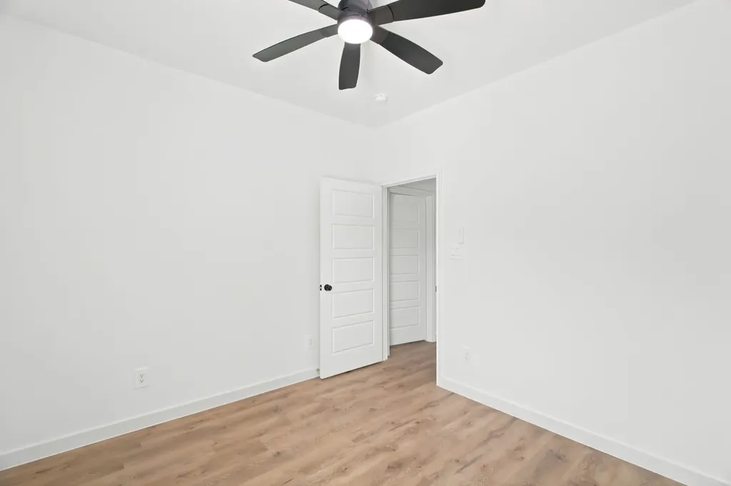 1038 Barton Avenue Glenn Heights TX 75154