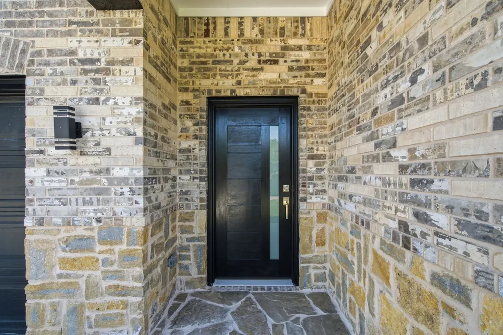 1038 Barton Avenue Glenn Heights TX 75154