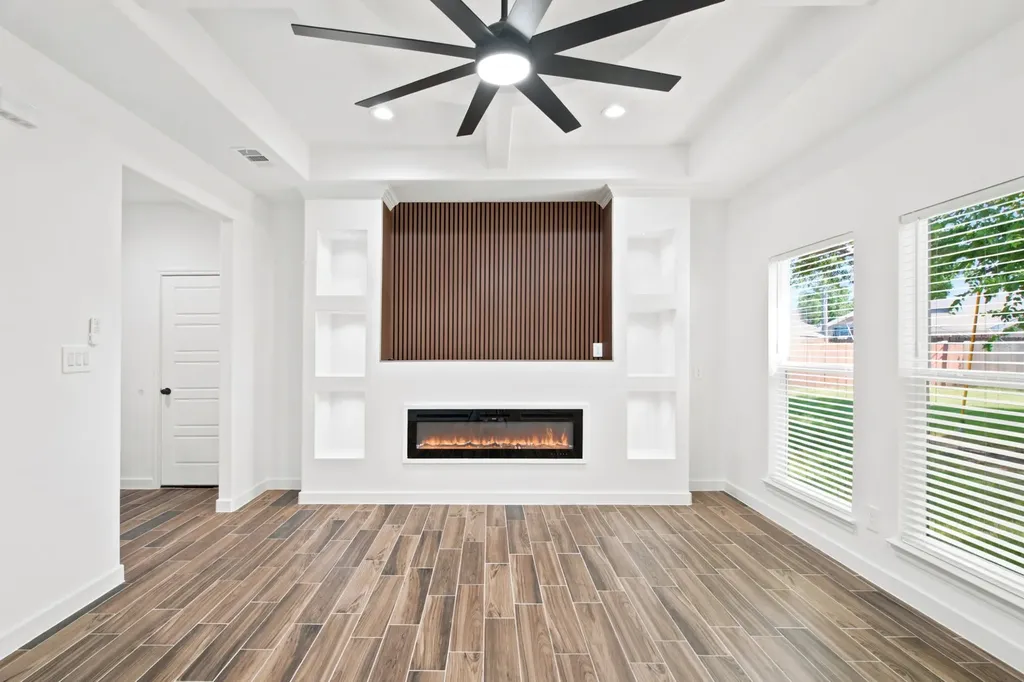 1038 Barton Avenue Glenn Heights TX 75154