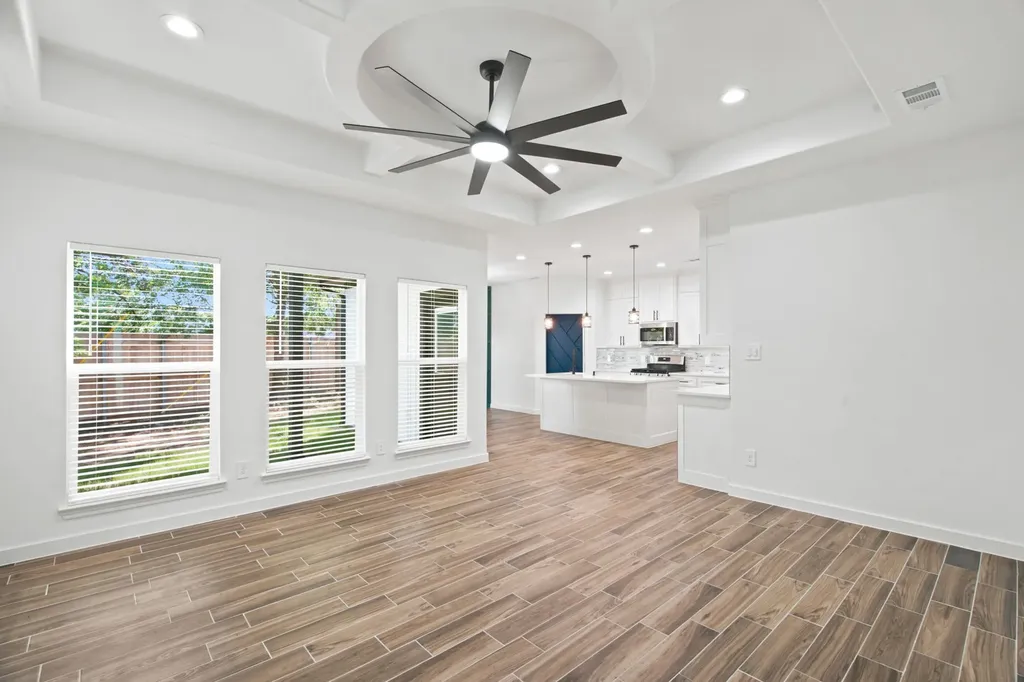 1038 Barton Avenue Glenn Heights TX 75154