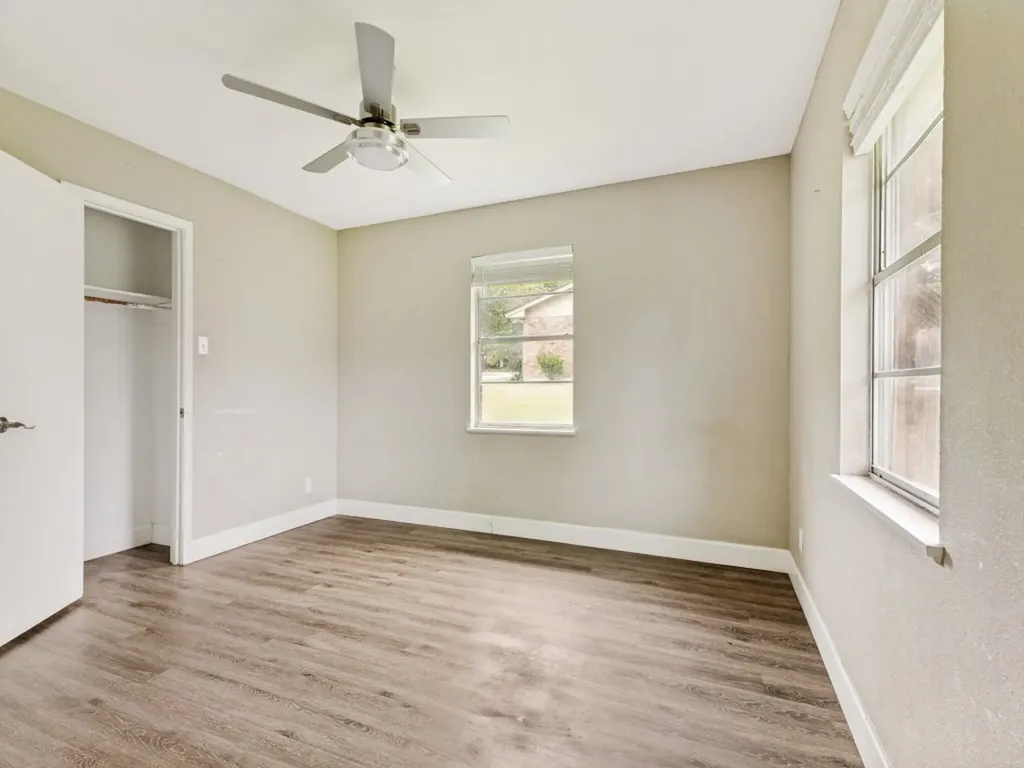 325 Walnut Avenue Azle TX 76020
