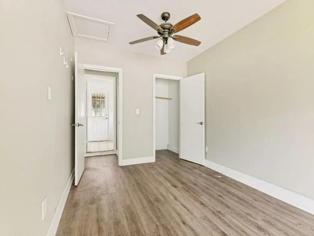 325 Walnut Avenue Azle TX 76020
