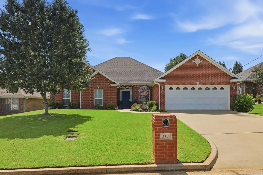 313 Ithaca Drive Longview TX 75604