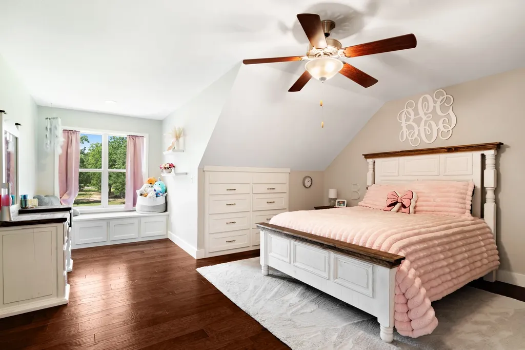 12234 Farm Road 195 Paris TX 75462
