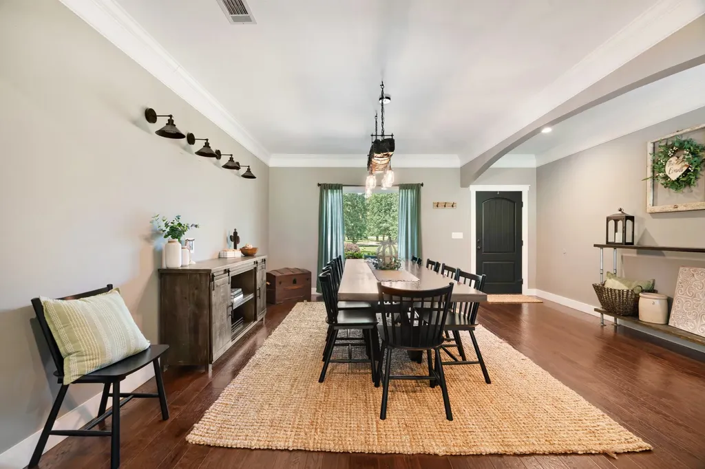 12234 Farm Road 195 Paris TX 75462