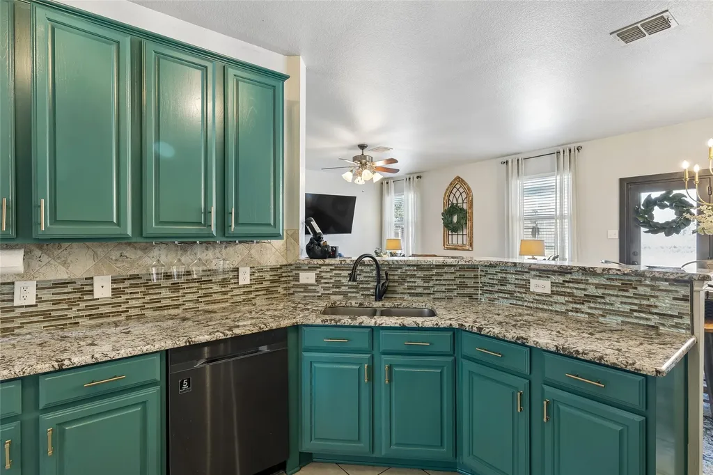 10212 Pear Street Fort Worth TX 76244