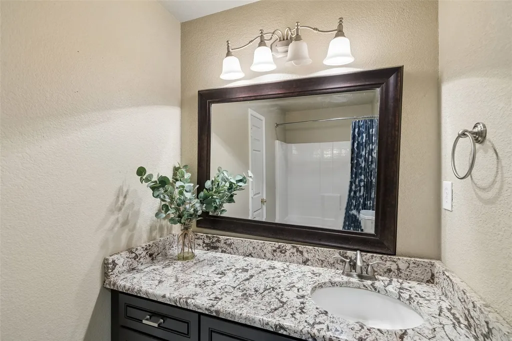 10212 Pear Street Fort Worth TX 76244