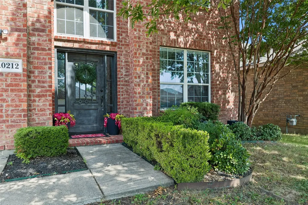 10212 Pear Street Fort Worth TX 76244