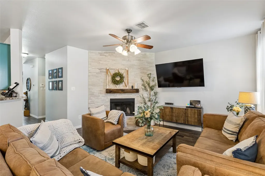10212 Pear Street Fort Worth TX 76244