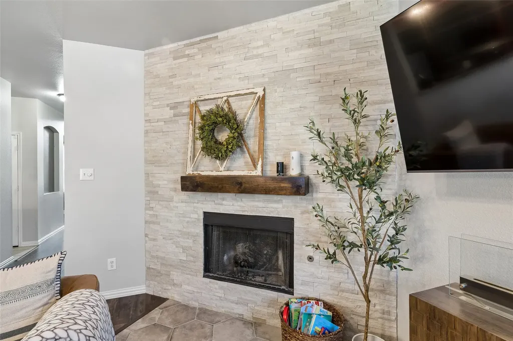 10212 Pear Street Fort Worth TX 76244