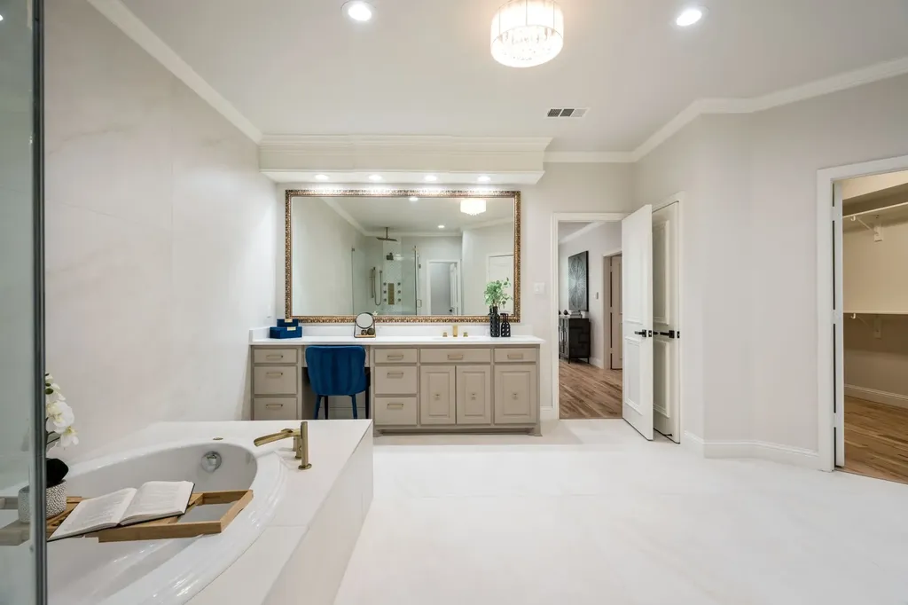 5120 Briar Tree Drive Dallas TX 75248