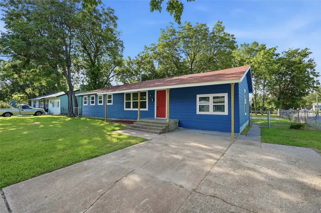 718 W Belden Street Sherman TX 75092