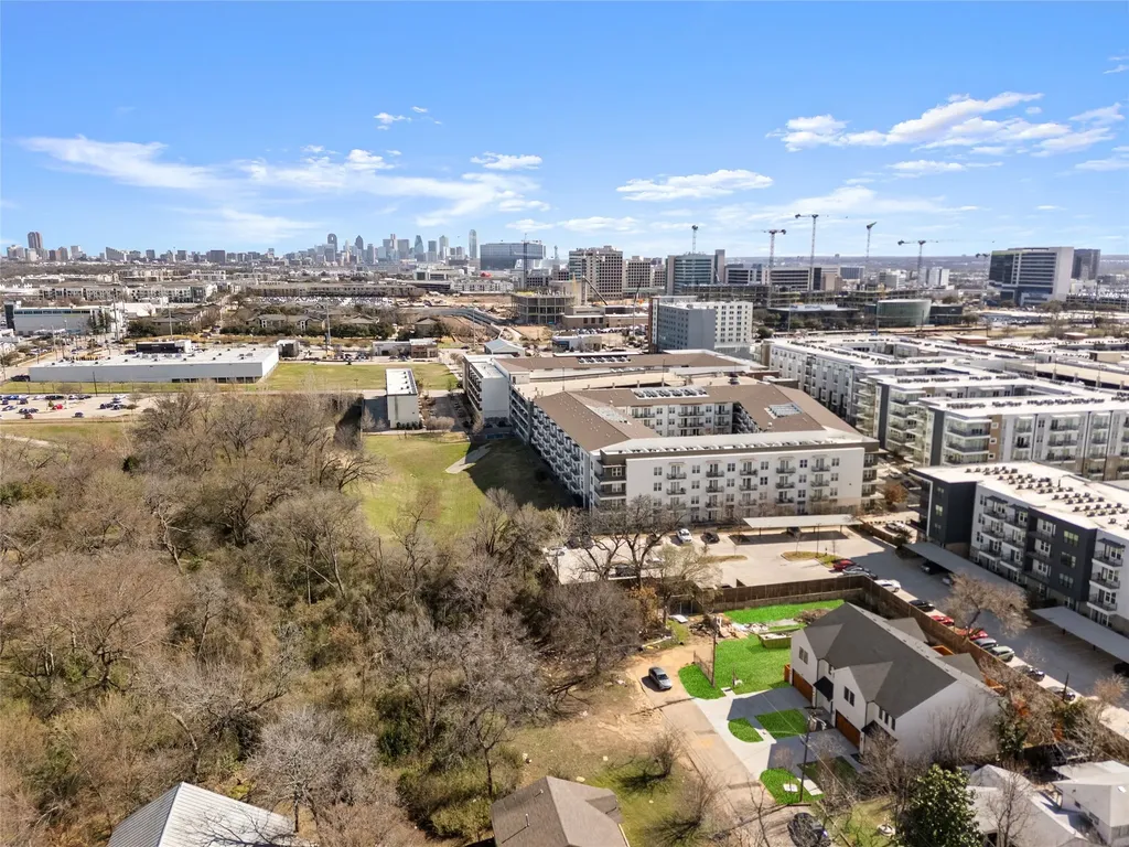 6911 & 6913 Mohawk Drive Dallas TX 75235