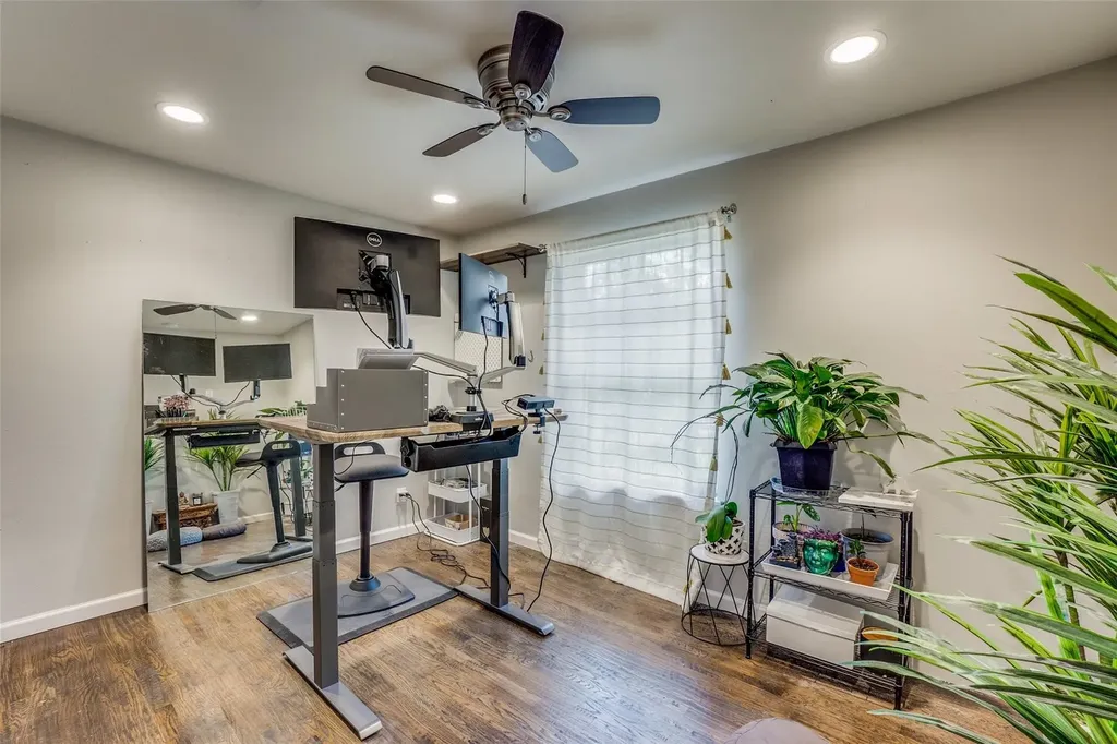 6711 Kingsbury Drive Dallas TX 75231