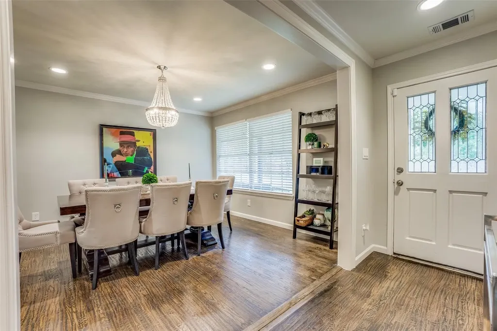 6711 Kingsbury Drive Dallas TX 75231