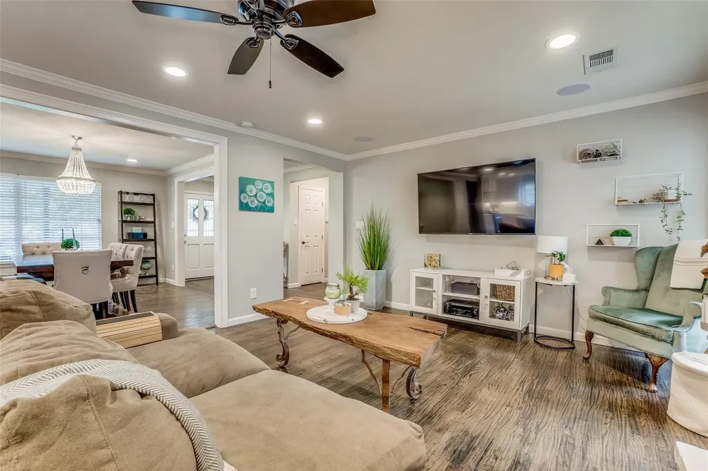 6711 Kingsbury Drive Dallas TX 75231
