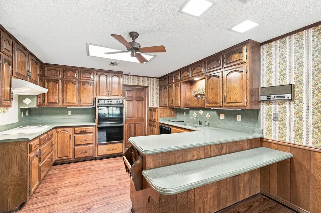 2000 Crisp Road Ennis TX 75119