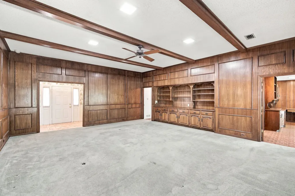2000 Crisp Road Ennis TX 75119