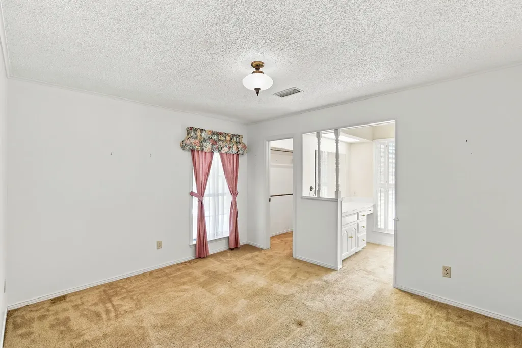 2000 Crisp Road Ennis TX 75119
