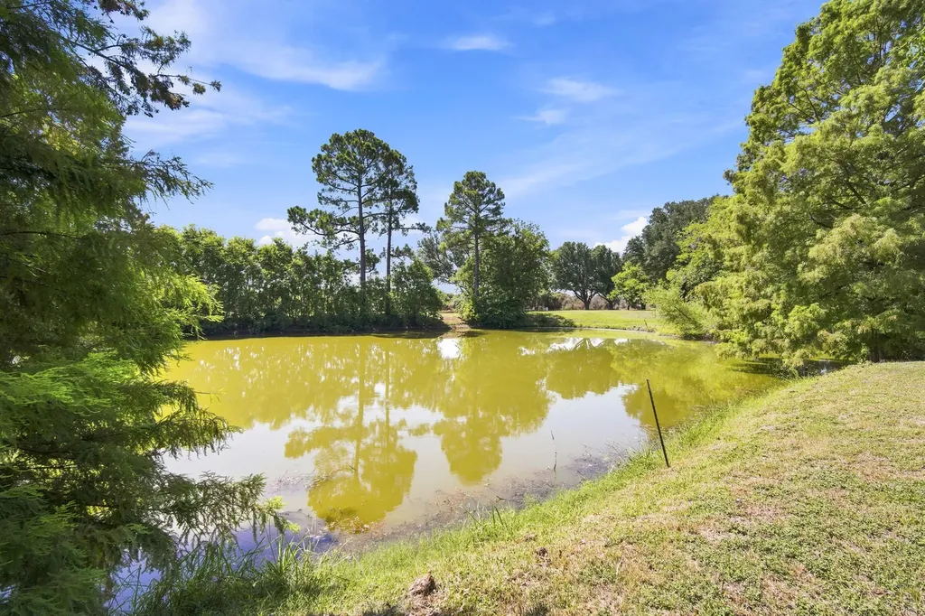 2000 Crisp Road Ennis TX 75119