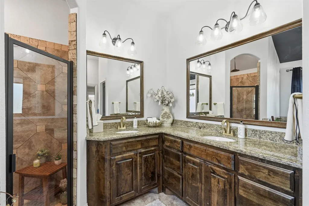 205 Lavender Court Springtown TX 76082
