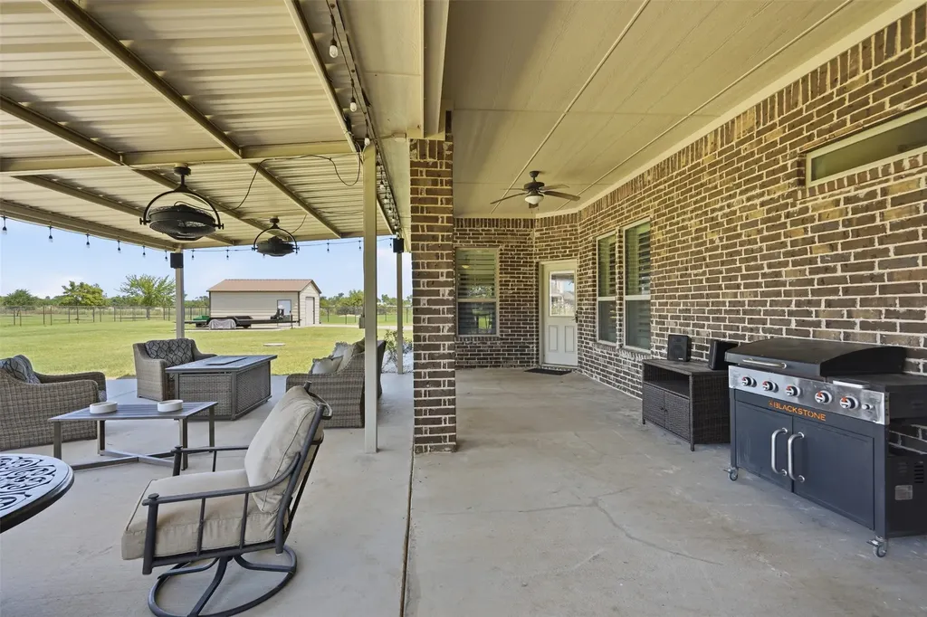 205 Lavender Court Springtown TX 76082
