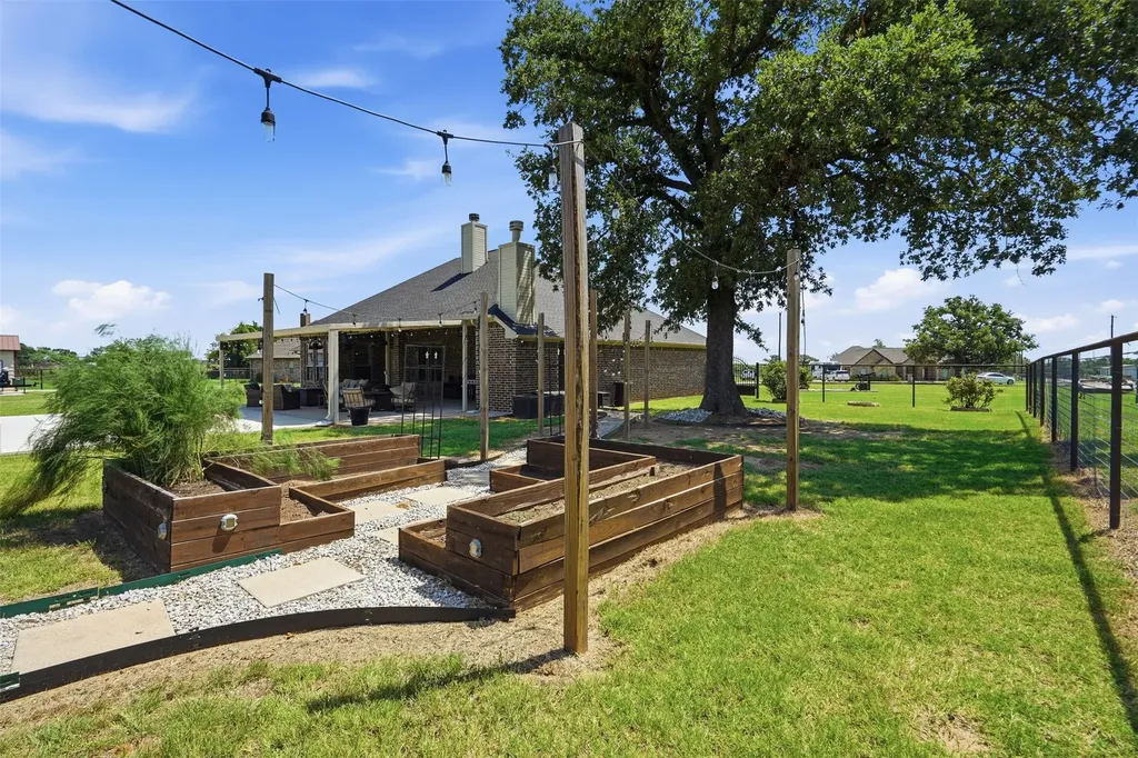 205 Lavender Court Springtown TX 76082