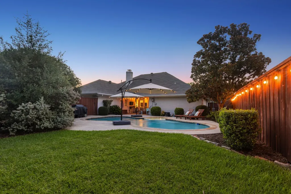 6708 Mccallum Boulevard Dallas TX 75252