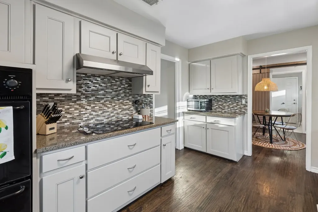 6708 Mccallum Boulevard Dallas TX 75252