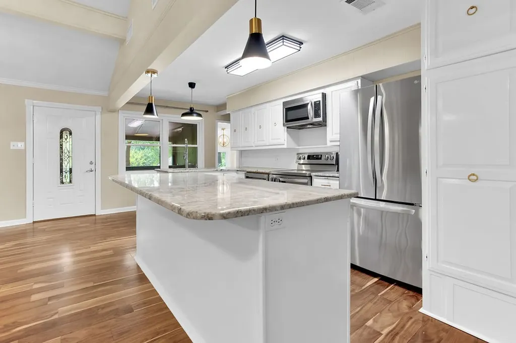 211 Hideaway Lane Central Hideaway TX 75771