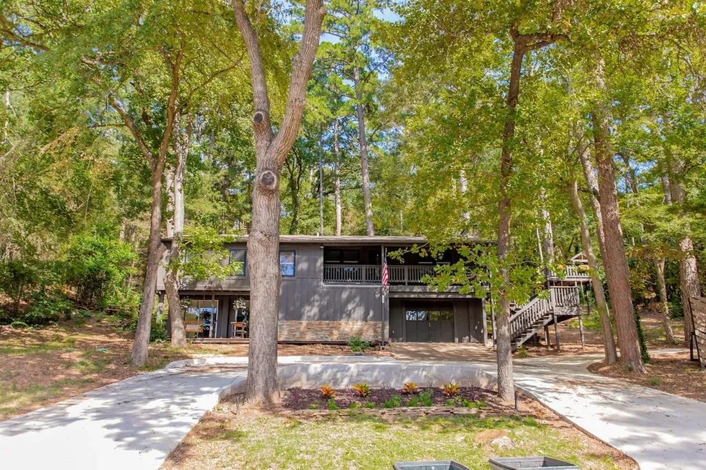 211 Hideaway Lane Central Hideaway TX 75771