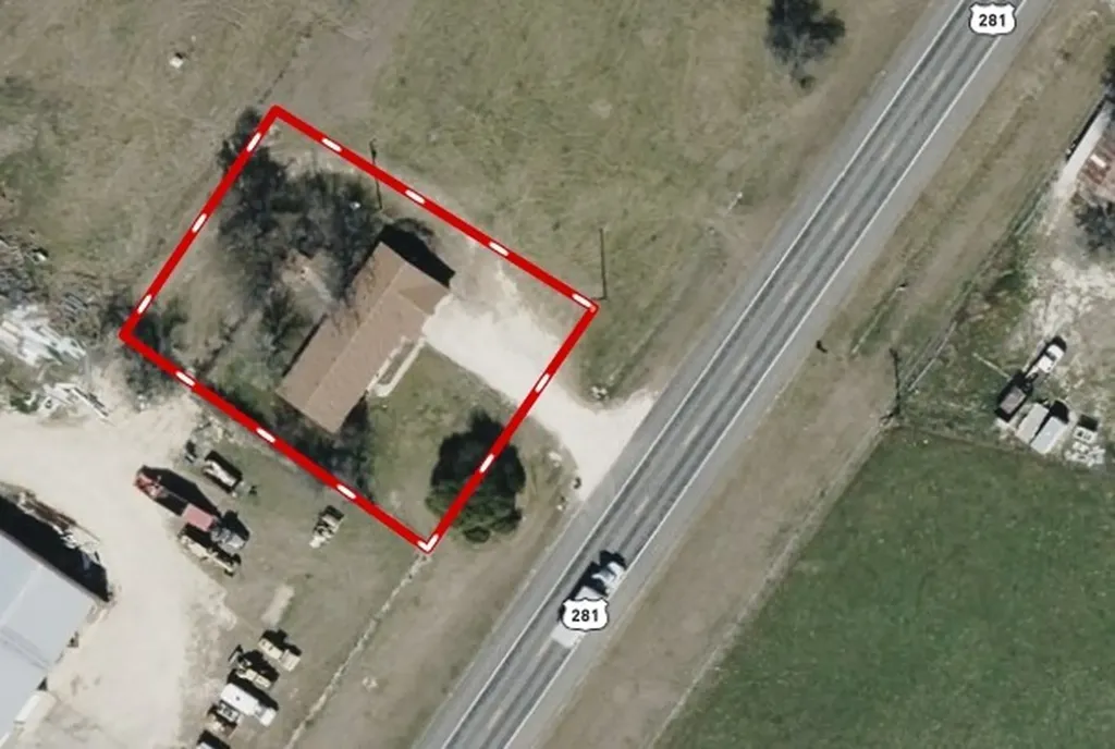 902 S Us Highway 281 Evant TX 76525